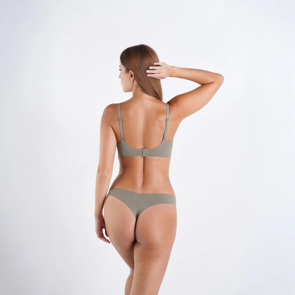 Soutien-gorge Confort NAVEA, coloris kaki — porté